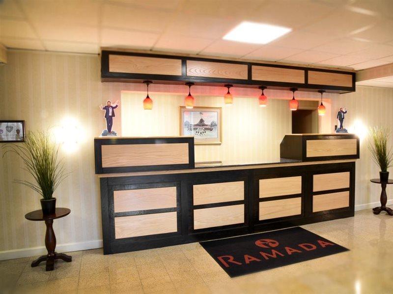 Ramada By Wyndham Triangle/Quantico Otel Dış mekan fotoğraf