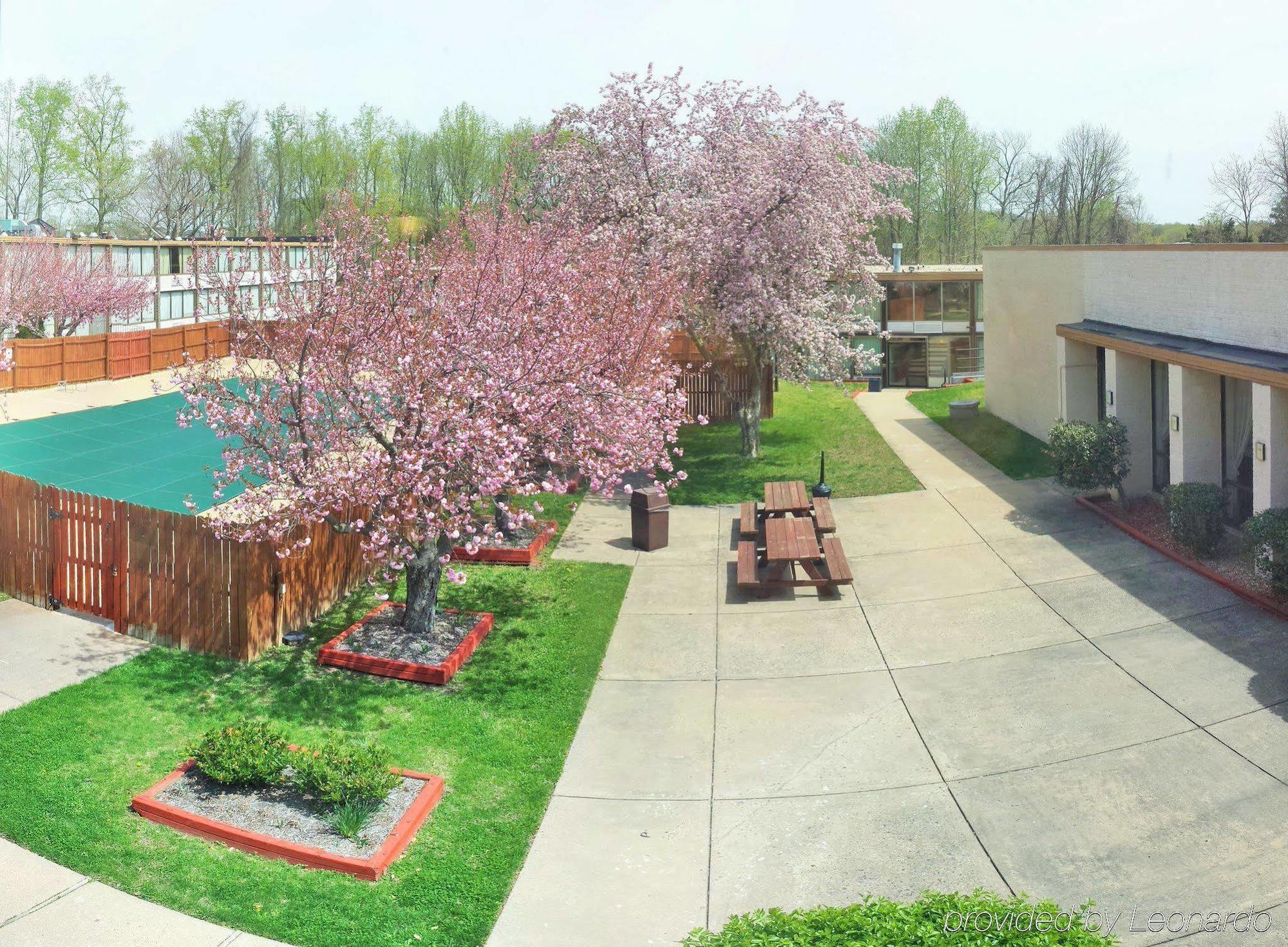 Ramada By Wyndham Triangle/Quantico Otel Dış mekan fotoğraf