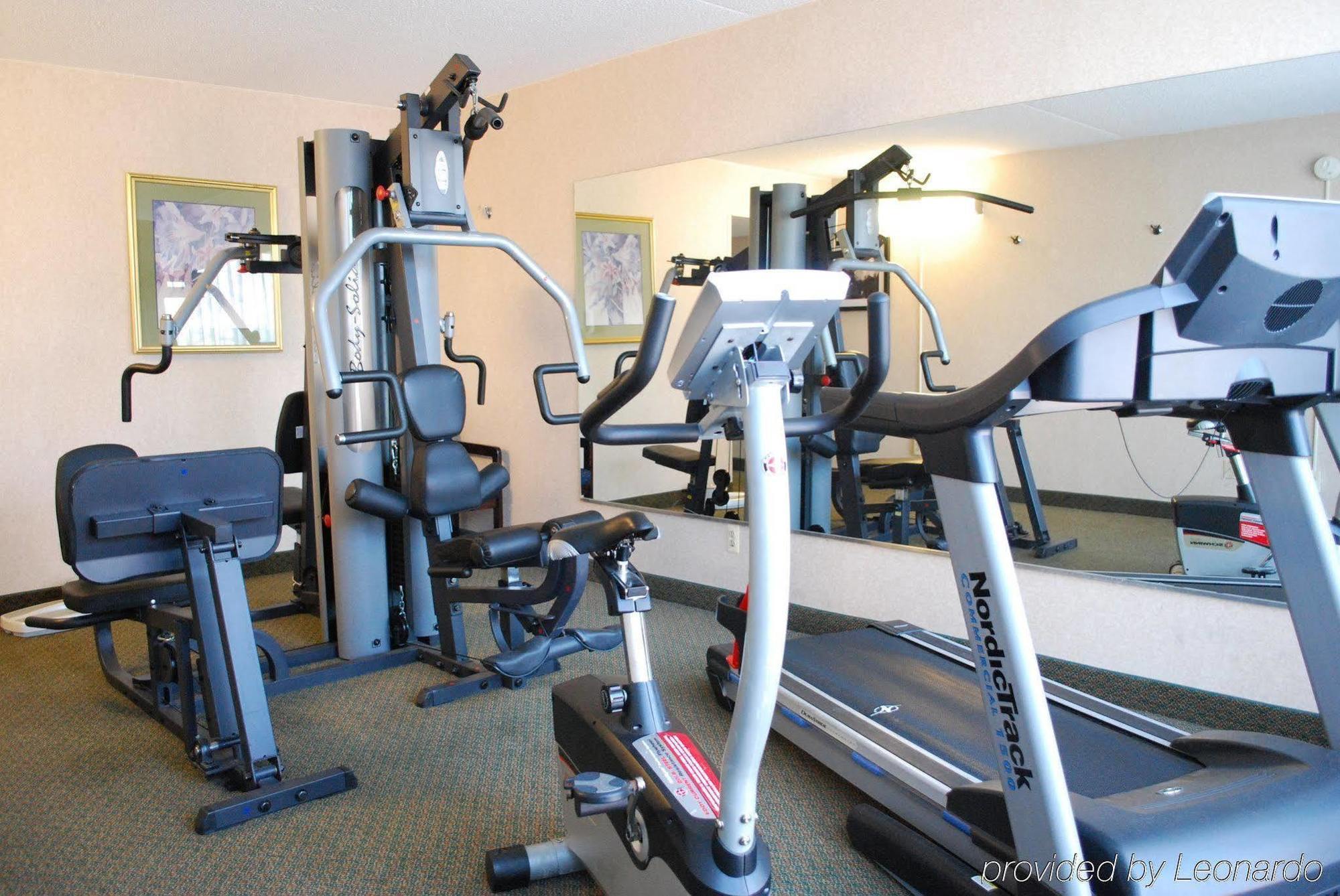 Ramada By Wyndham Triangle/Quantico Otel Dış mekan fotoğraf